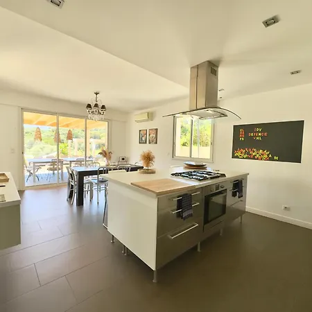 Villa Villaserenita Piscine Chauffee, Jacuzzi, Petanque Ajaccio (Corsica)