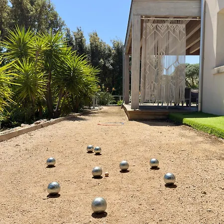Villaserenita Piscine Chauffee, Jacuzzi, Petanque Villa *