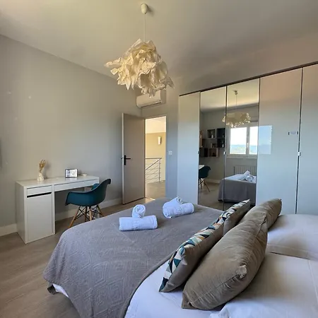 Villa Villaserenita Piscine Chauffee, Jacuzzi, Petanque Ajaccio (Corsica)