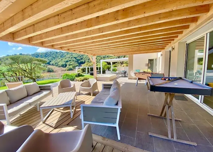 Villaserenita Piscine Chauffee, Jacuzzi, Petanque Ajaccio (Corsica)