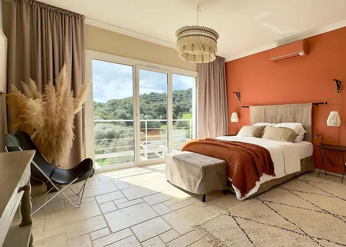 Villaserenita Piscine Chauffee, Jacuzzi, Petanque