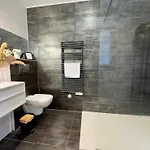 Villaserenita Piscine Chauffee, Jacuzzi, Petanque *