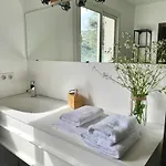 וילה Villaserenita Piscine Chauffee, Jacuzzi, Petanque *