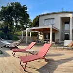 Villaserenita Piscine Chauffee, Jacuzzi, Petanque וילה