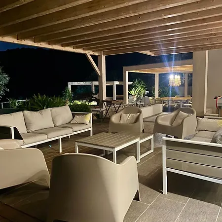 Villaserenita Piscine Chauffee, Jacuzzi, Petanque Villa Ajaccio (Corsica)