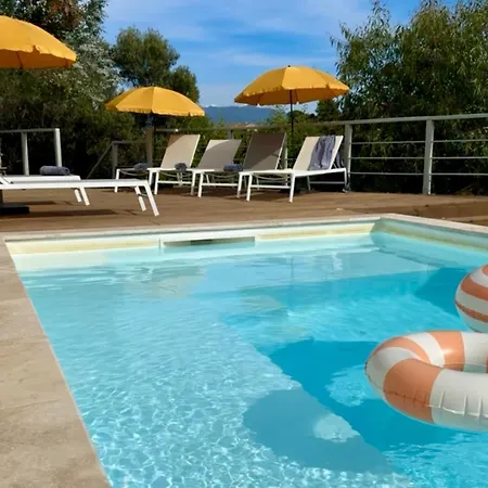 Villaserenita Piscine Chauffee, Jacuzzi, Petanque Вілла *
