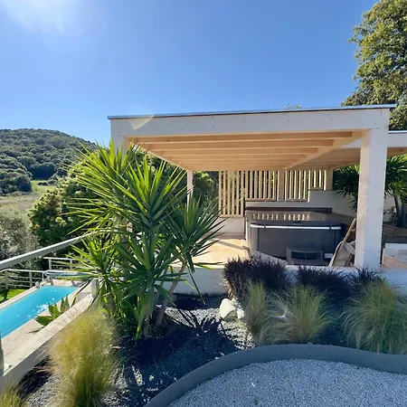 Villaserenita Piscine Chauffée Jacuzzi Pétanque Ping Pong Baby Foot Ajaccio (Corsica)