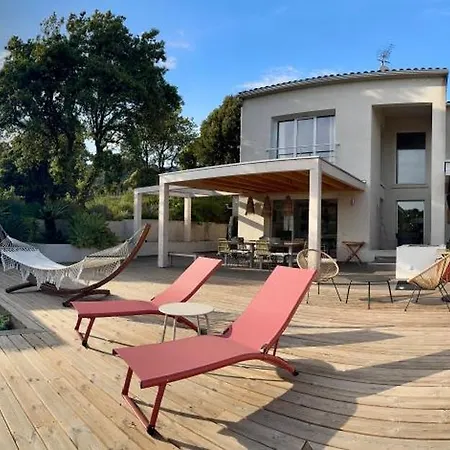 Villaserenita Piscine Chauffee, Jacuzzi, Petanque Вілла