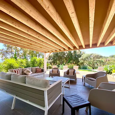 Villaserenita Piscine Chauffee, Jacuzzi, Ping-pong, Petanque فيلة