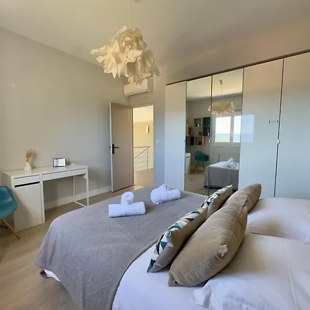 Villaserenita Piscine Chauffee, Jacuzzi, Ping-pong, Petanque أجاكسيو
