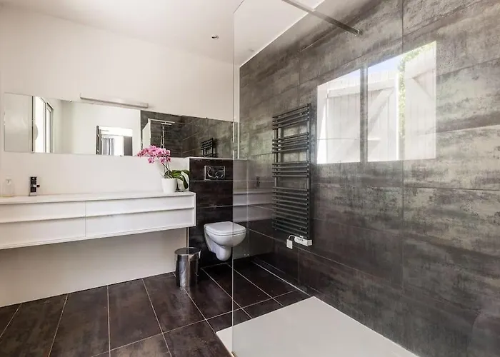 Villaserenita Piscine Chauffee, Jacuzzi, Petanque