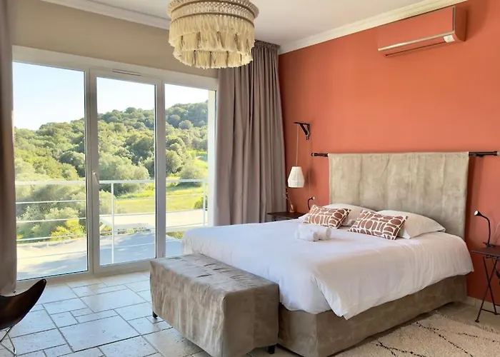 Villaserenita Piscine Chauffee, Jacuzzi, Petanque Villa